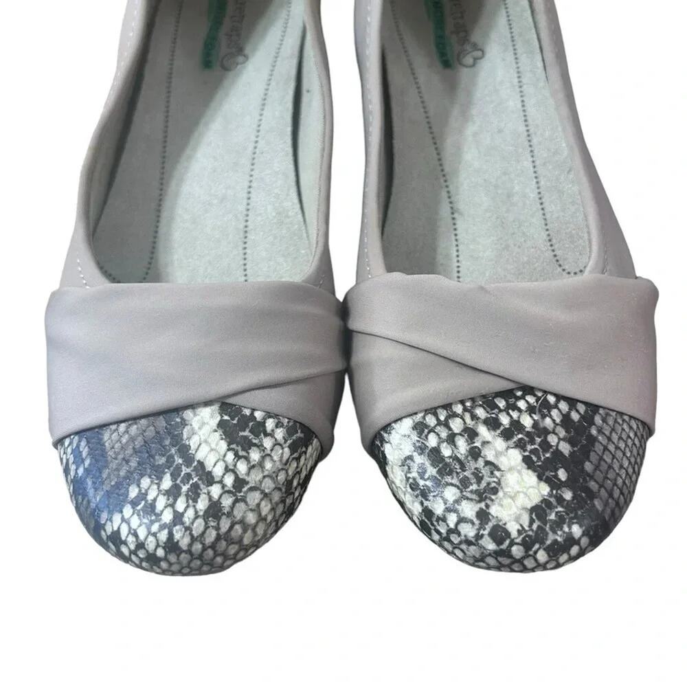 Baretraps Memory Foam Women's Misty Tan Ballet Flats size 7 - Picture 2 of 8